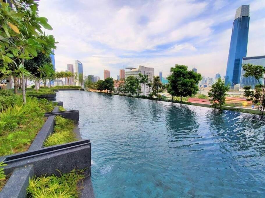 Pangsapuri Continew Residensi 5 Min Walking To Ikea Cheras, My Town Mall, Mrt Cochrane.