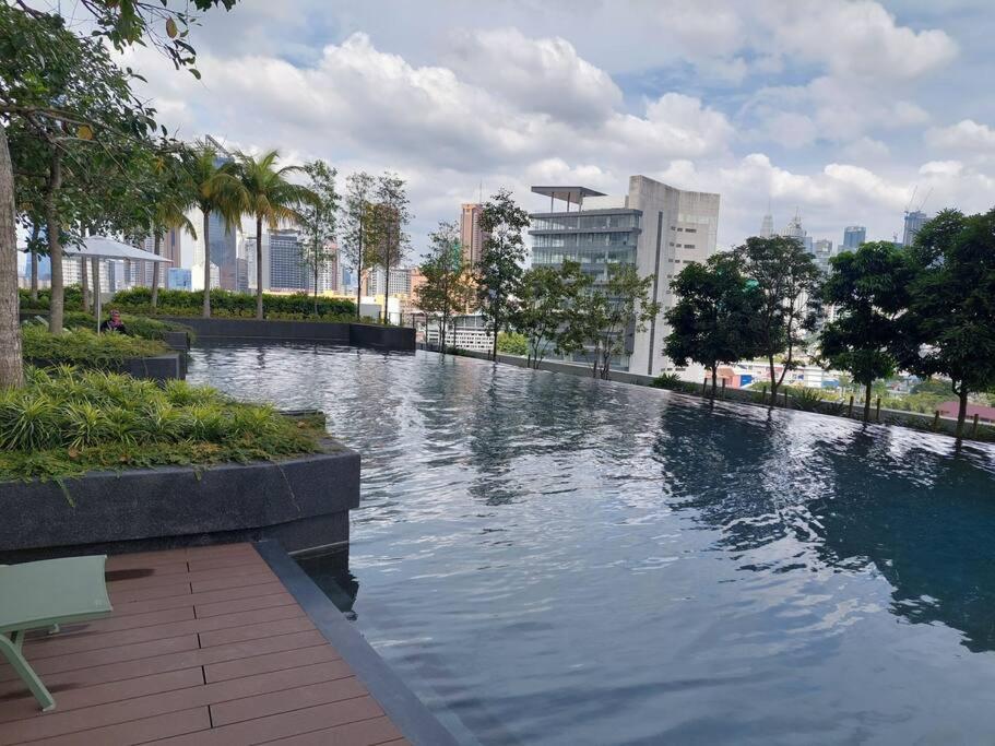 Continew Residensi 5 Min Walking To Ikea Cheras, My Town Mall, Mrt Cochrane. * Kuala Lumpur