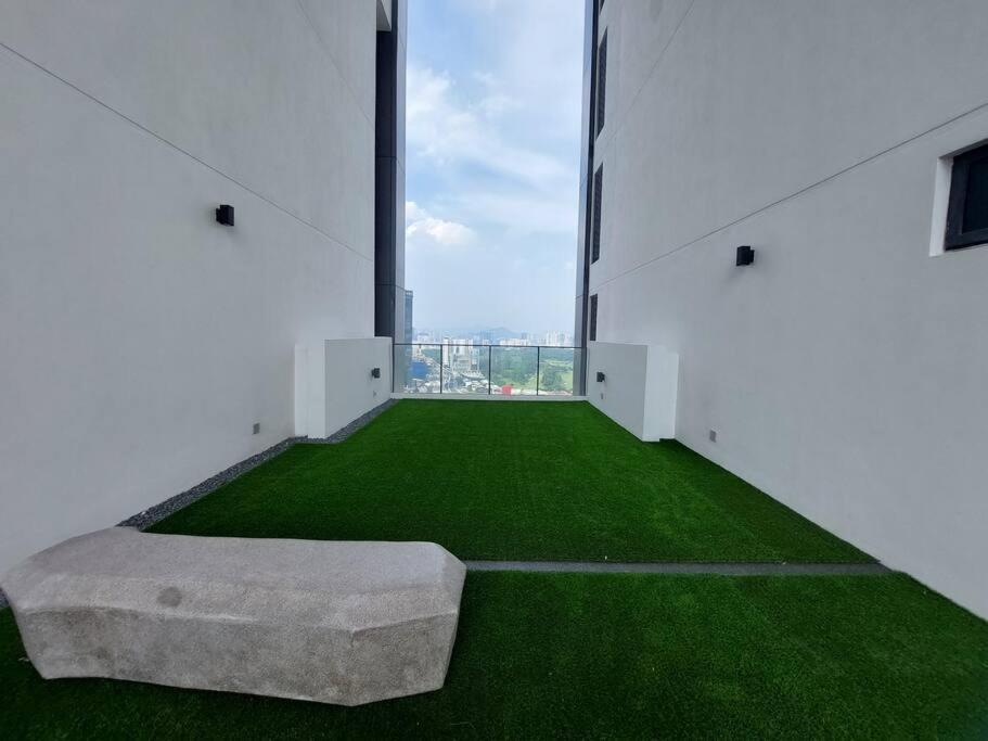 Continew Residensi 5 Min Walking To Ikea Cheras, My Town Mall, Mrt Cochrane. Kuala Lumpur