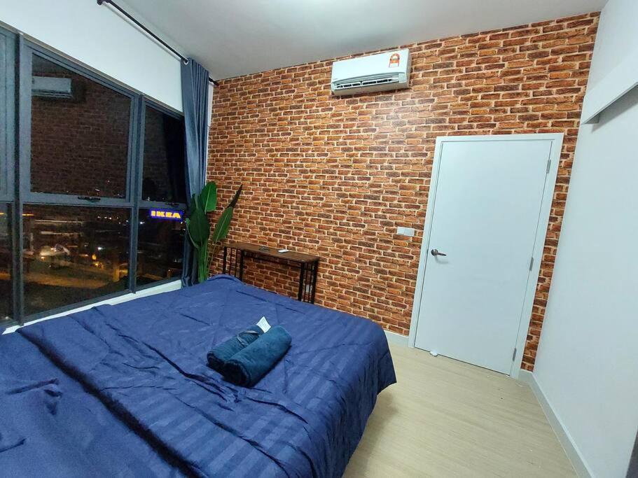 Continew Residensi 5 Min Walking To Ikea Cheras, My Town Mall, Mrt Cochrane. Pangsapuri