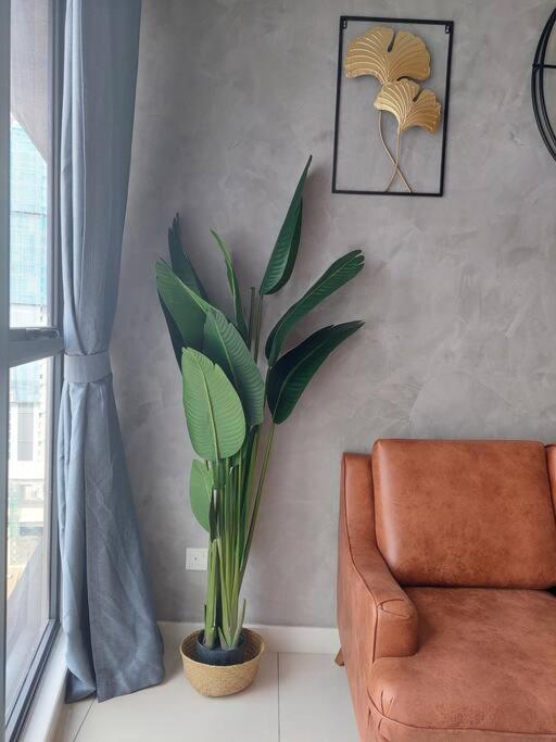 Continew Residensi 5 Min Walking To Ikea Cheras, My Town Mall, Mrt Cochrane. Pangsapuri