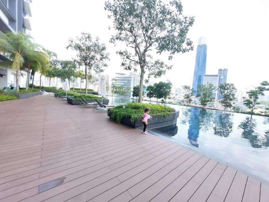 Continew Residensi 5 Min Walking To Ikea Cheras, My Town Mall, Mrt Cochrane. Pangsapuri *